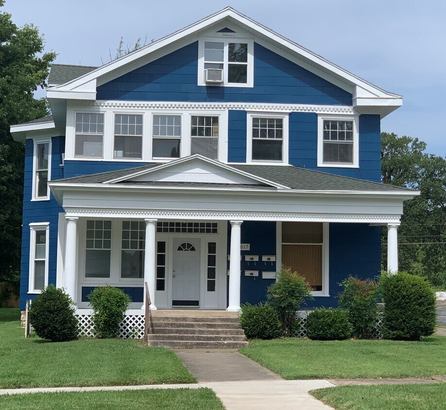 1617 North Benton Avenue - F